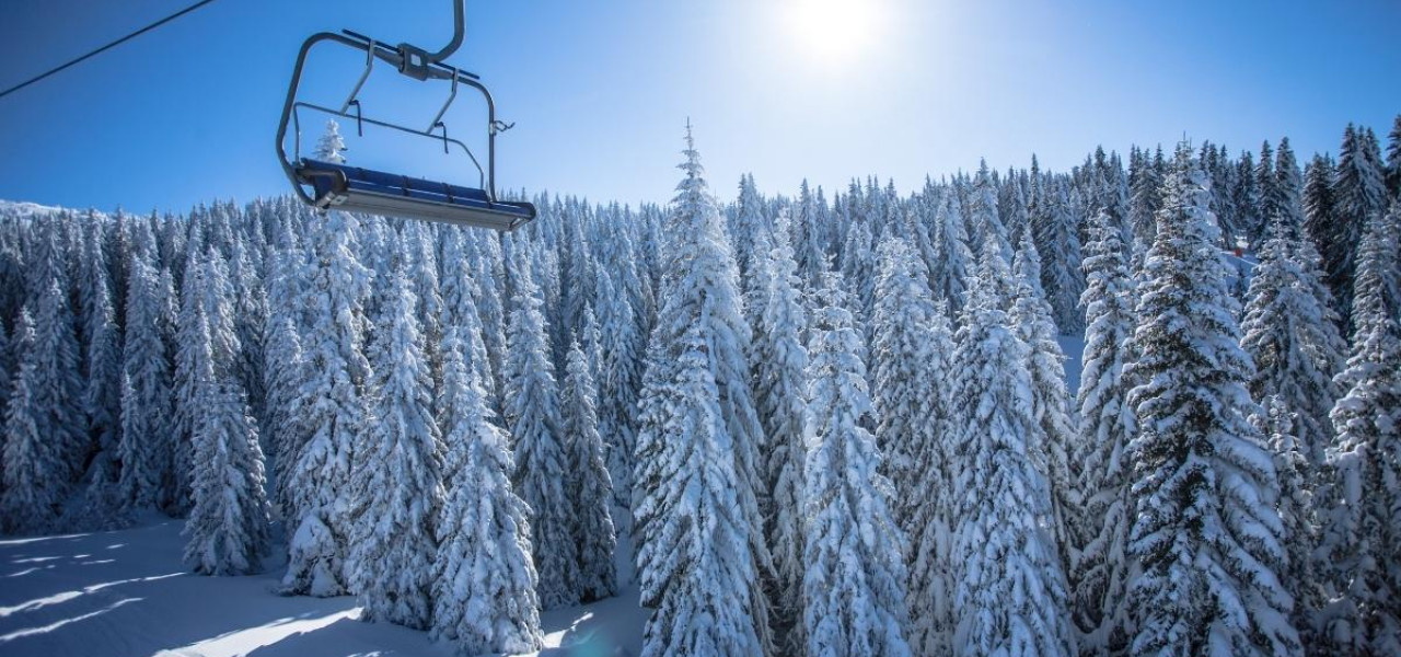 Top 5 destinations for your skiing holiday